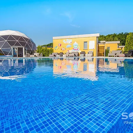 Soleo Family - 3 Baseny, 4 Jacuzzi, Sauna Finska, Animacje, Malpi Gaj, 3 Sale Zabaw, 4 Place Zabaw, 2 Restauracje - 3 Min Od Morza Rewal