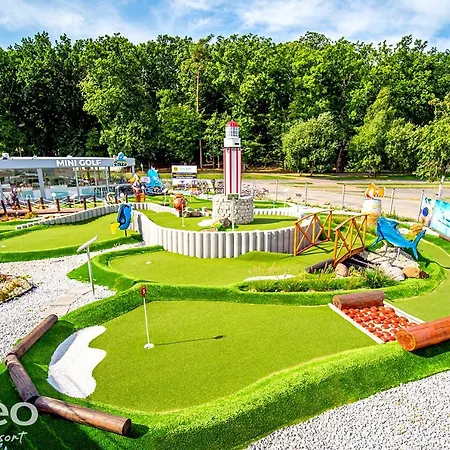 Domek letniskowy Soleo Family - 3 Baseny, 4 Jacuzzi, Sauna Finska, Animacje, Malpi Gaj, 3 Sale Zabaw, 4 Place Zabaw, 2 Restauracje - 3 Min Od Morza Rewal