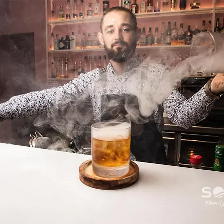 Vakantiehuis Soleo Family - W Rewalu 3 Min Od Morza - 3 Baseny, 5 Jacuzzi, Sauna, Animacje, Malpi Gaj, 3 Sale Zabaw, 4 Place Zabaw, 2 Restauracje Rewal