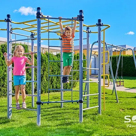 Soleo Family - W Rewalu 3 Min Od Morza - 3 Baseny, 5 Jacuzzi, Sauna, Animacje, Malpi Gaj, 3 Sale Zabaw, 4 Place Zabaw, 2 Restauracje 펜션 레왈