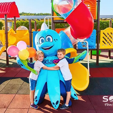 Soleo Family - 3 Min Od Morza - 3 Baseny, 3 Jacuzzi, Sauna, Animacje, Malpi Gaj, 3 Sale Zabaw, 4 Place Zabaw, 2 Restauracje Rewal