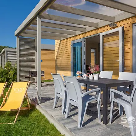 Soleo Family - W Rewalu 3 Min Od Morza - 3 Baseny, 5 Jacuzzi, Sauna, Animacje, Malpi Gaj, 3 Sale Zabaw, 4 Place Zabaw, 2 Restauracje 펜션 레왈