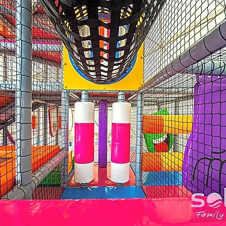 Soleo Family - W Rewalu 3 Min Od Morza - 3 Baseny, 5 Jacuzzi, Sauna, Animacje, Malpi Gaj, 3 Sale Zabaw, 4 Place Zabaw, 2 Restauracje Semesterbostad *