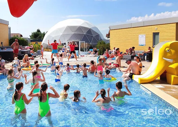 Soleo Family - W Rewalu 3 Min Od Morza - 3 Baseny, 5 Jacuzzi, Sauna, Animacje, Malpi Gaj, 3 Sale Zabaw, 4 Place Zabaw, 2 Restauracje