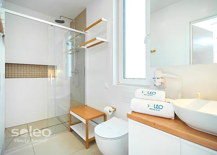 Soleo Family - W Rewalu 3 Min Od Morza - 3 Baseny, 5 Jacuzzi, Sauna, Animacje, Malpi Gaj, 3 Sale Zabaw, 4 Place Zabaw, 2 Restauracje Prázdninový dům *