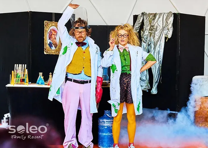 Soleo Family - W Rewalu 3 Min Od Morza - 3 Baseny, 5 Jacuzzi, Sauna, Animacje, Malpi Gaj, 3 Sale Zabaw, 4 Place Zabaw, 2 Restauracje Prázdninový dům Rewal