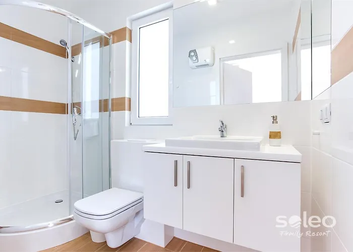 Soleo Family - W Rewalu 3 Min Od Morza - 3 Baseny, 5 Jacuzzi, Sauna, Animacje, Malpi Gaj, 3 Sale Zabaw, 4 Place Zabaw, 2 Restauracje Prázdninový dům