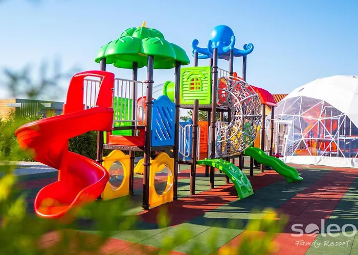 Soleo Family - W Rewalu 3 Min Od Morza - 3 Baseny, 5 Jacuzzi, Sauna, Animacje, Malpi Gaj, 3 Sale Zabaw, 4 Place Zabaw, 2 Restauracje *