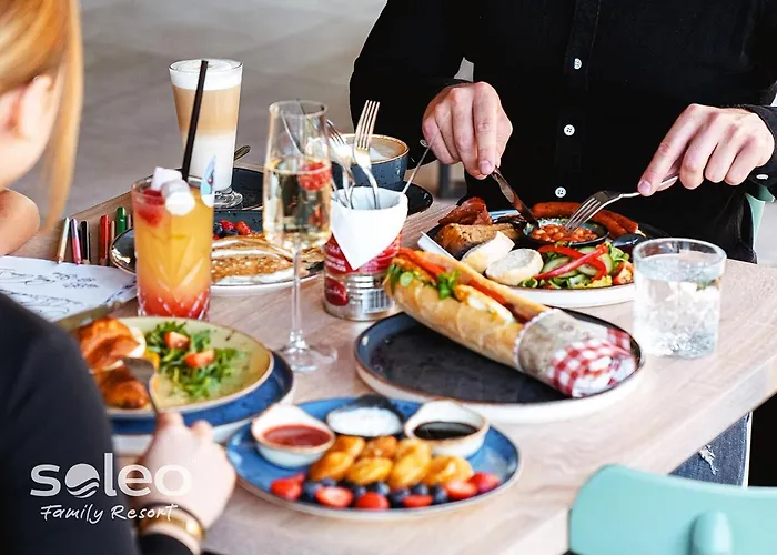 Soleo Family - W Rewalu 3 Min Od Morza - 3 Baseny, 5 Jacuzzi, Sauna, Animacje, Malpi Gaj, 3 Sale Zabaw, 4 Place Zabaw, 2 Restauracje *