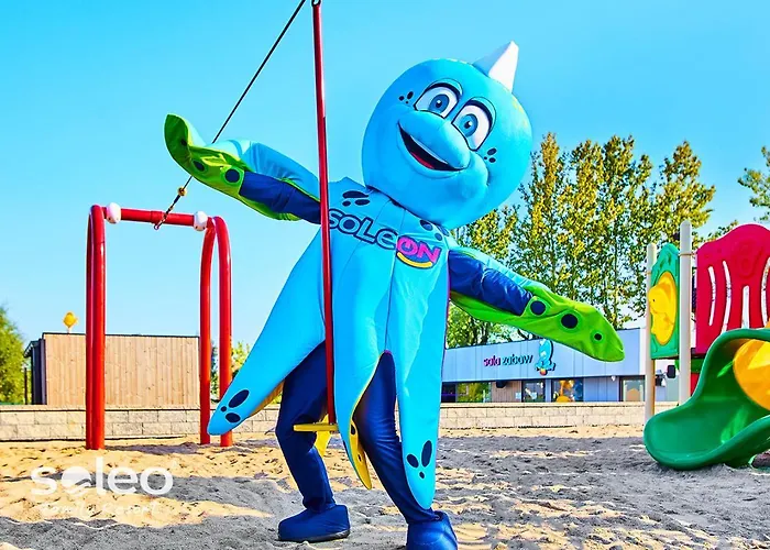 Soleo Family - W Rewalu 3 Min Od Morza - 3 Baseny, 5 Jacuzzi, Sauna, Animacje, Malpi Gaj, 3 Sale Zabaw, 4 Place Zabaw, 2 Restauracje Rewal