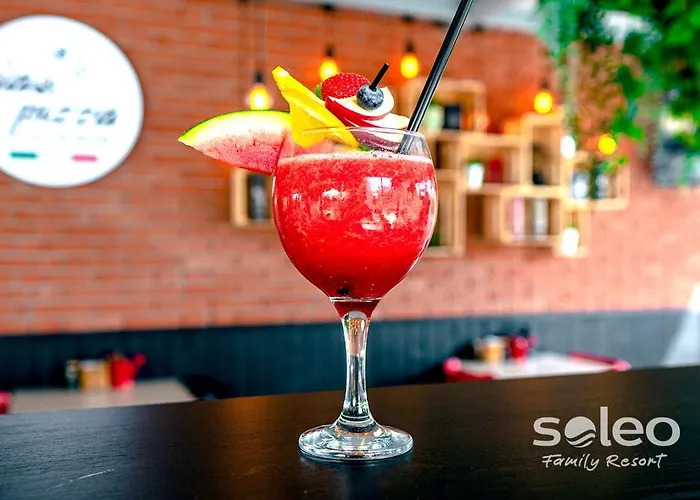 Prázdninový dům Soleo Family - W Rewalu 3 Min Od Morza - 3 Baseny, 5 Jacuzzi, Sauna, Animacje, Malpi Gaj, 3 Sale Zabaw, 4 Place Zabaw, 2 Restauracje Rewal